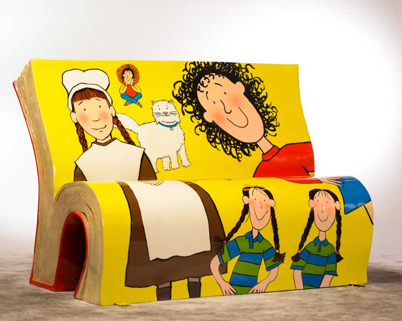 Jacqueline Wilson bench in the Books About Town series