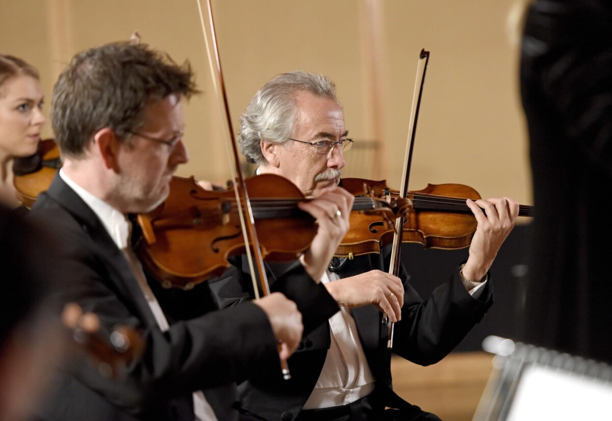 Cancer Research working with composer Chris Roe and the Royal Philharmonic Orchestra, to create a take on a well-known piece of classical music (Vivaldiís Spring), which will remove a third of the notes.
