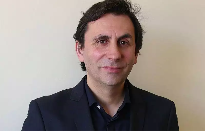 Dinis Guarda, Humaniq