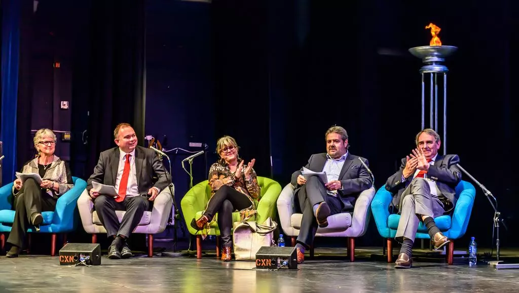 Last year's judges:(l-r) Anne Santry, Andy Murrill, Debra Allcock-Tyler, Andrew McKenzie, and David Bailey