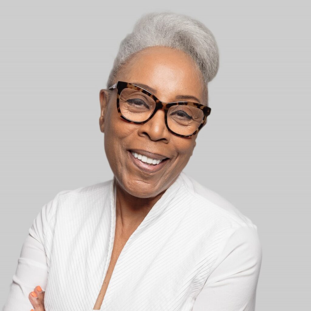 Dr Yvonne Thompson