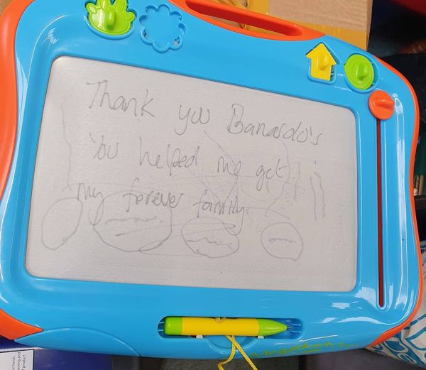 child's etch a sketch toy