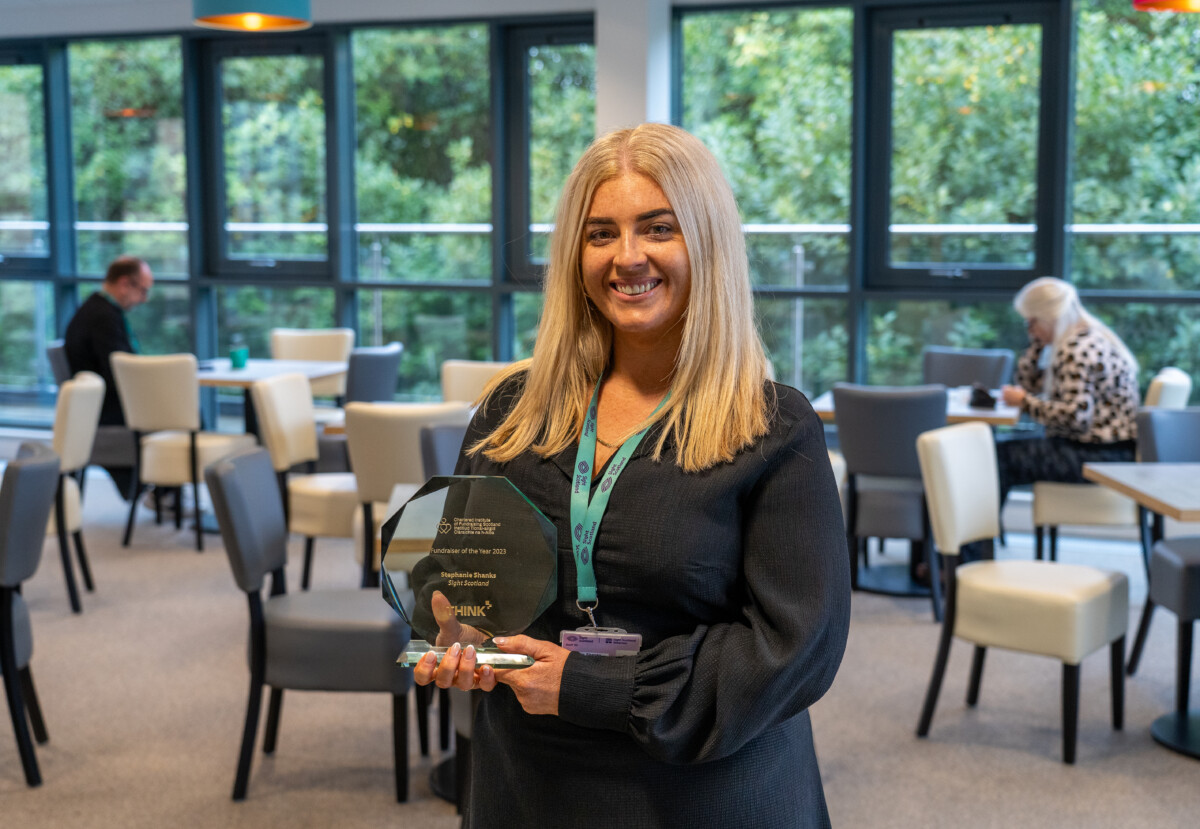 Stephanie Shanks with her Fundraiser of the Year in Scotland Award