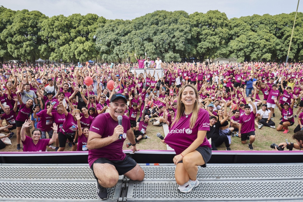 Unicef Argentina outdoor fundraising concert