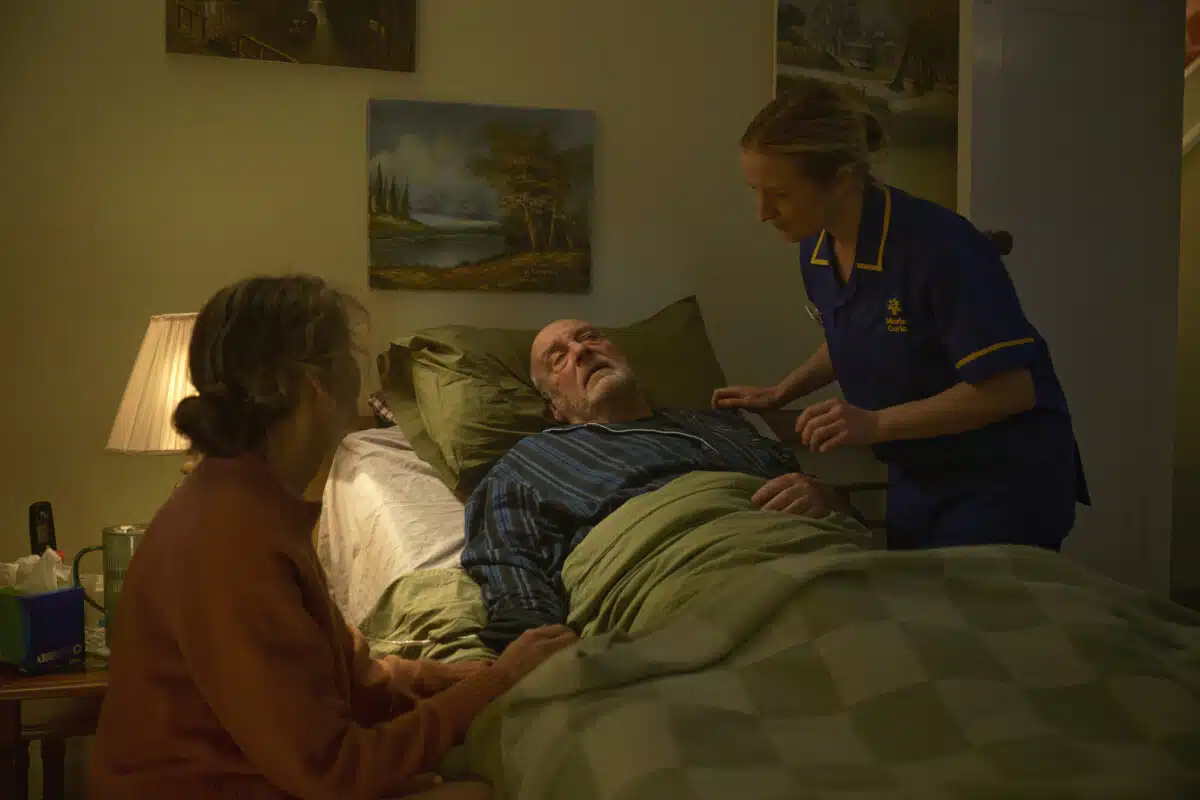 Great Daffodil Appeal DRTV advert in November 2025. Posed by models.